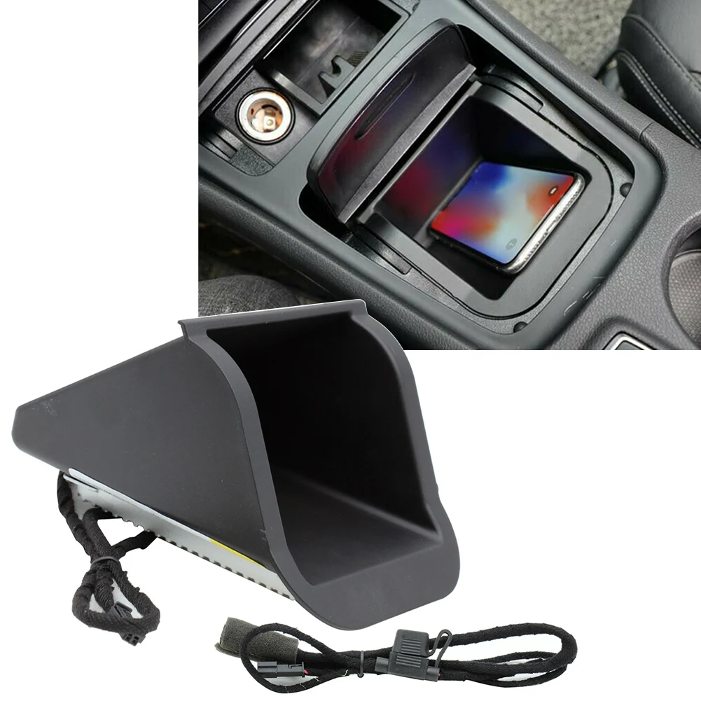 Car Wireless Charger Phone Fast Charging Pad For Mercedes Benz A CLA GLA W176 C117 X156 2013 2014 2015 2016 2017 2018