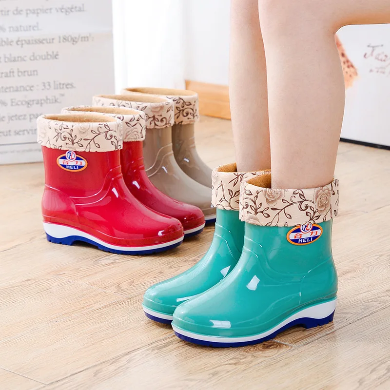 2021Fashion rain  women's mid-tube boots, comfortable and stable women's shoes, round-toe rain boots, spring and autumn rain boo