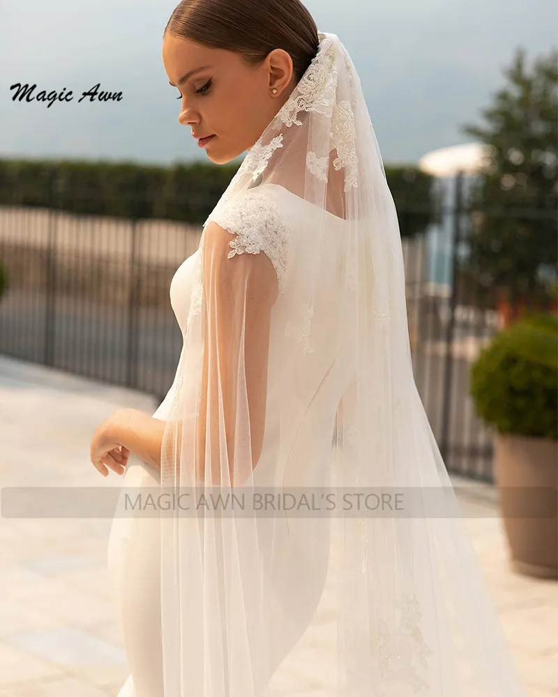 Magic Awn-vestidos de novia sencillos de sirena, apliques de encaje blanco, perlas, cuentas, Mangas de casquillo, satén, bohemio, vestidos de fiesta de boda para novia