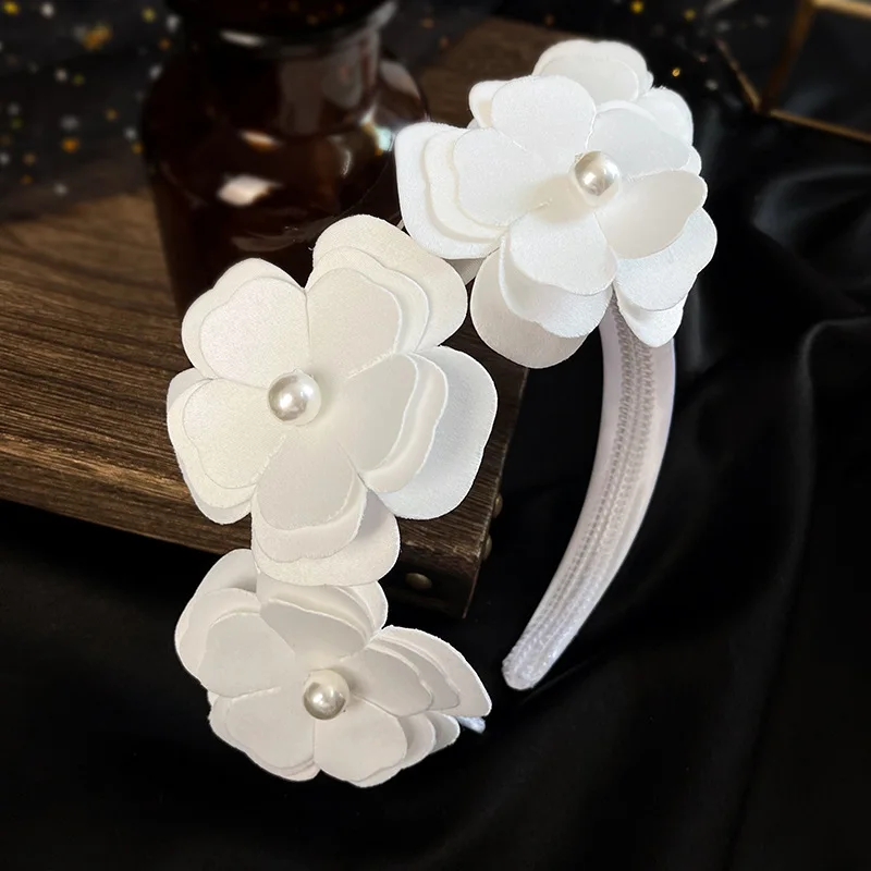 Handmade Fabric Petal Hairbands Earrings Set European Ladies Pearl Hairband Party Show Banquet Elegant White Hair Accessories