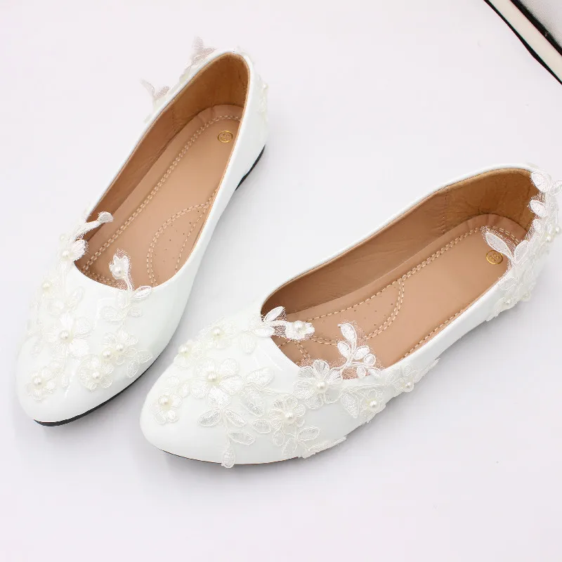 【Xingchenmao】Simple lace white wedding shoes flat and large bride shoes soft soles comfortable wedding shoes BH2101