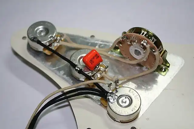 

Pre-wired 5-way Blender Wiring Harness 250K CTS Pots Orange Drop Cap Cloth Wire Guitar Accessories Welding Harness