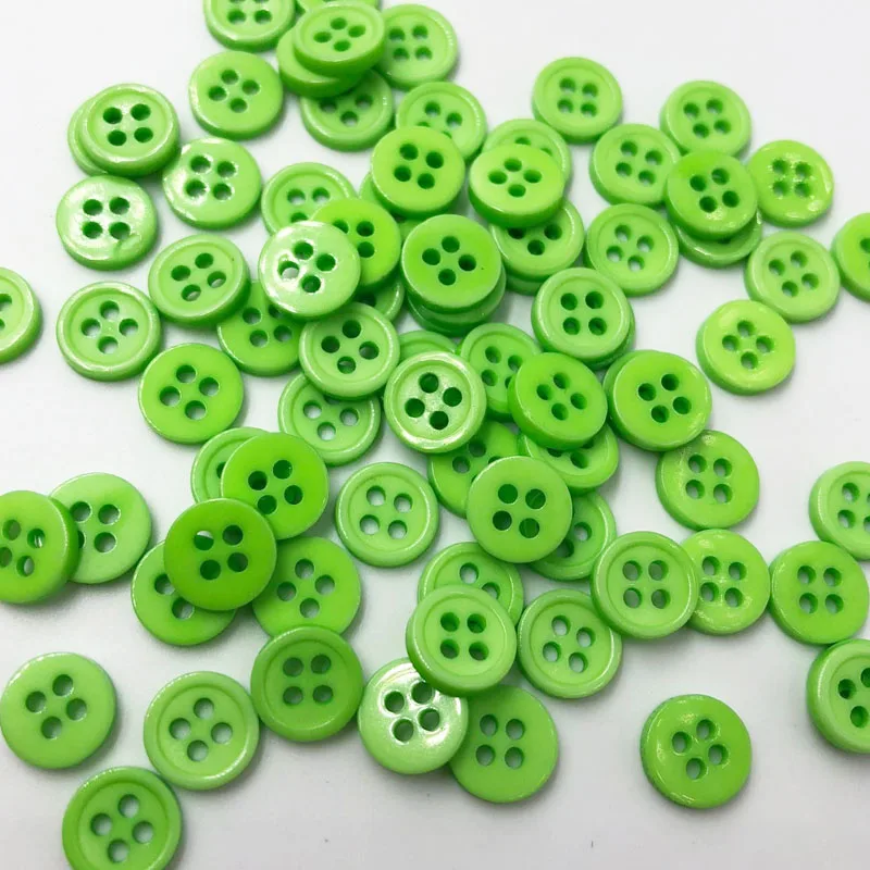 100pcs New 8mm 4 holes Plastic Button / Sewing lots Mix  PT86