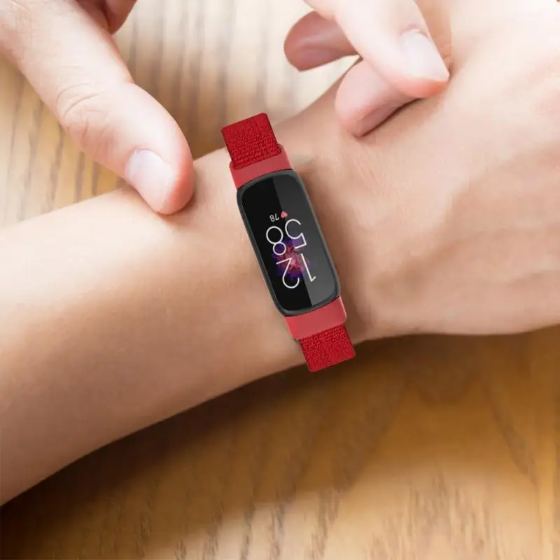 ل Fitbit لوكس دائم النايلون للماء مرونة مضفر حزام (استيك) ساعة ساعة ذكية استبدال حزام 5 اختياري الألوان