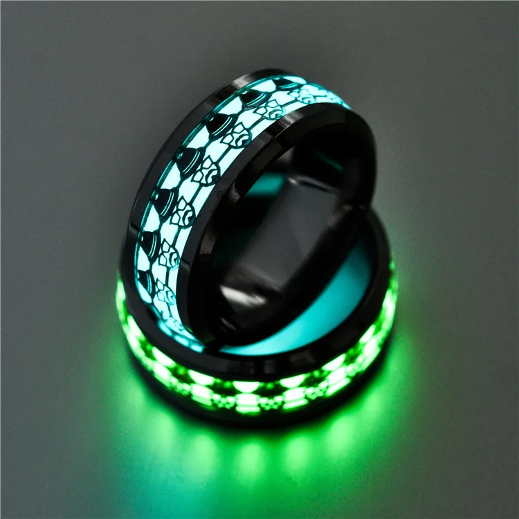 

Bxzyrt New Women's Stainless Steel Punk Skull Luminous Ring Men's Fluorescent Luminous Inlaid Skull With Hat Jewelry Party Gift