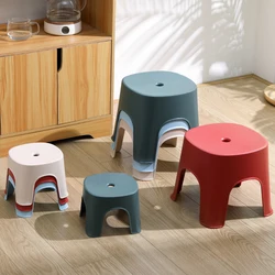 Panca piccola in plastica addensata sgabello da bagno poggiapiedi sgabello quadrato antiscivolo per bambini adulti sedili doccia da bagno taglia S/M