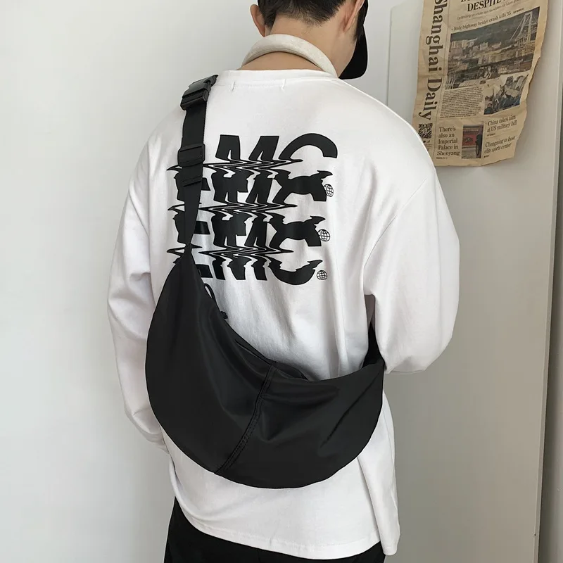 Shoulder bag messenger bag men's Harajuku style retro simple dumpling bag literary leisure Joker shopping bag