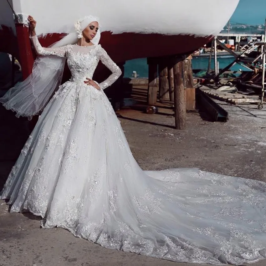 Robe de mariée musulmane, manches longues, traîne pour femmes, Appliques de luxe en dentelle, robes de mère de la mariée, 2018