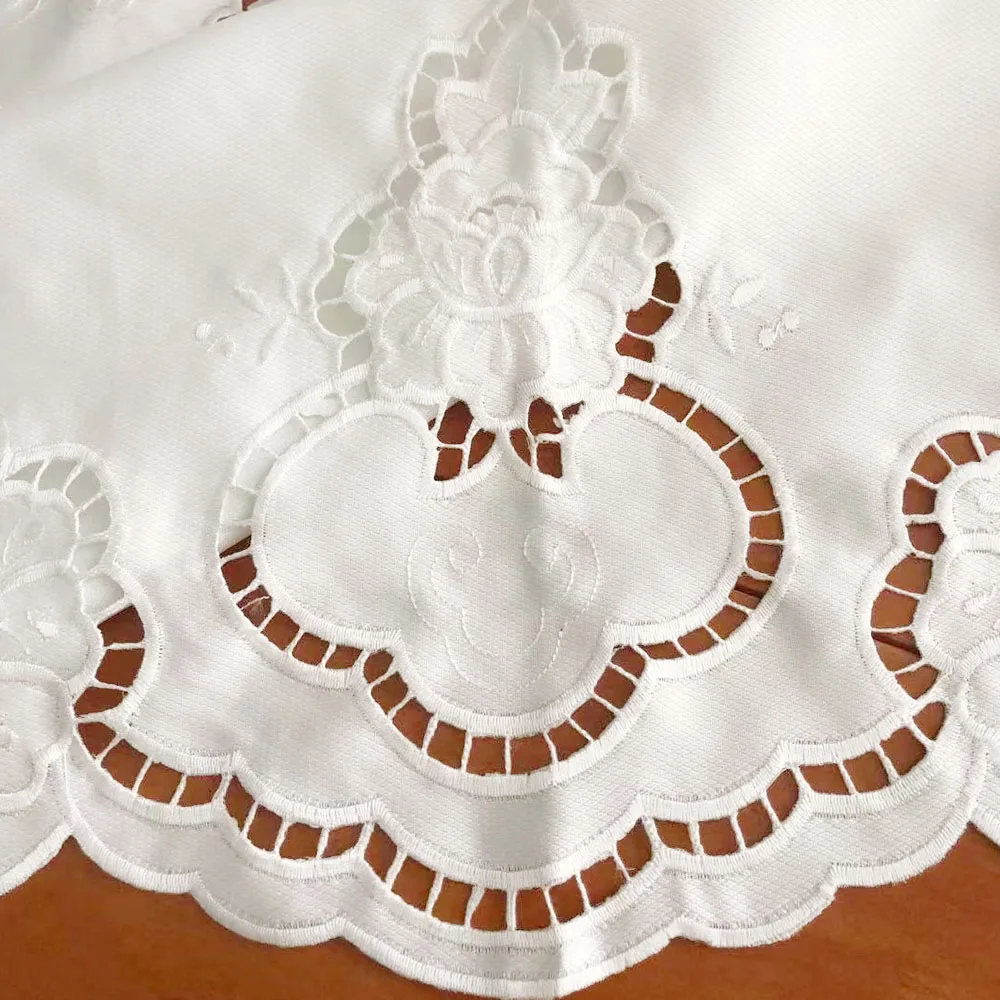 Hollow embroidery Decorative Table Cloth Lace Round Shape Tablecloths Home Pure Color Exquisite Simplicity Dining Table Cover