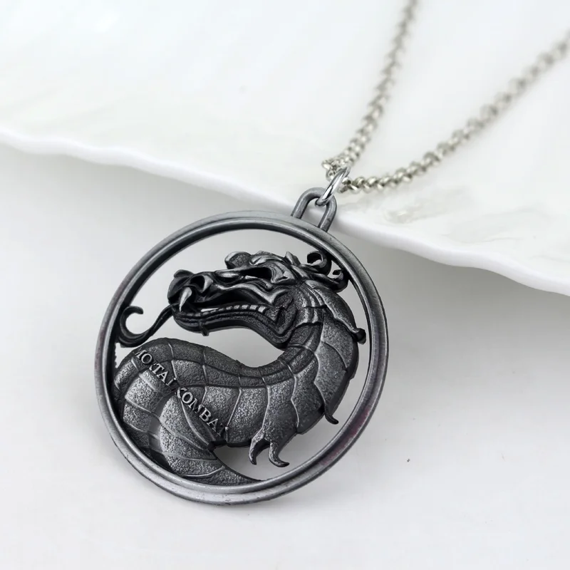 New Retro Fighting Game Character Dragon Shape Pendant Necklace Men's Necklace Fashion Metal Necklace Accessories Party Jewelry