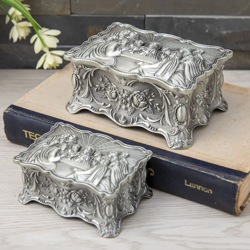 

Creative antique tin color metal jewelry box make up organizer storage organizer with Character pattern Z221