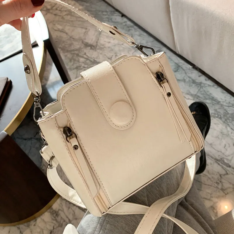 Small Capacity Handbag for Women 2020 Fashion Retro Bucket Bag Famale Wide Strap Shoulder Bag Pure Color Ladies Crossbody Bag