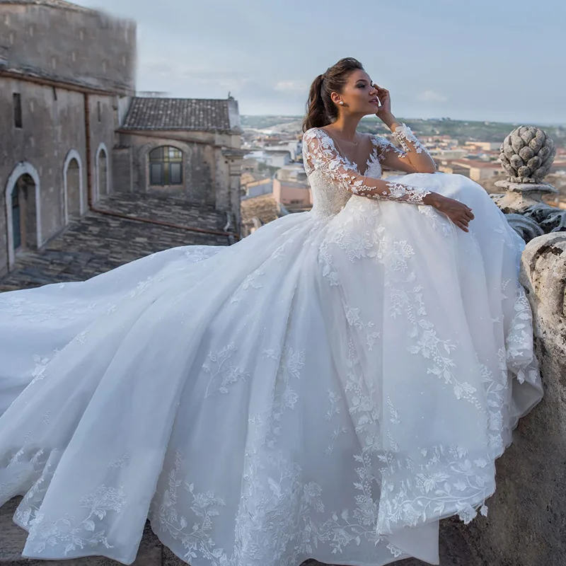 Laço de luxo decalque manga longa a linha vestido de noiva 3d apliques sem costas rendas acima vestido de casamento da igreja trem real