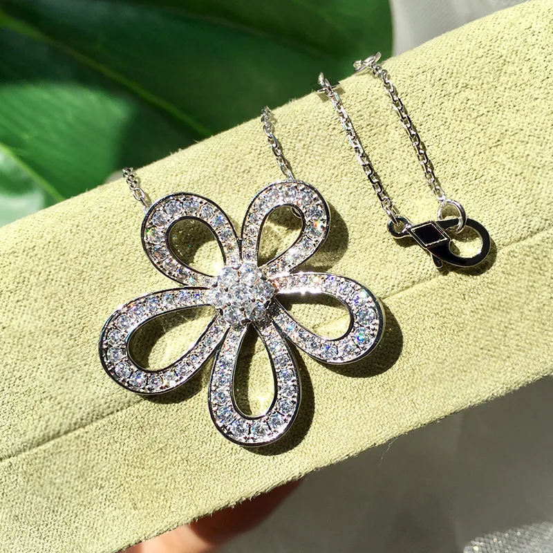 High Quality New Cute Style CZ Diamond Large Flower Necklace For Women Fashion Jewelry