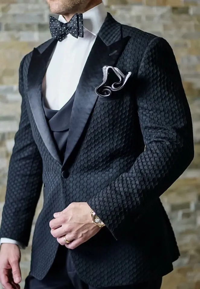 

Newest Men Suits Black Pattern Groom Tuxedos Peak Satin Lapel Groomsmen Wedding Best Man ( Jacket+Pants+Vest+Bow Tie ) C694