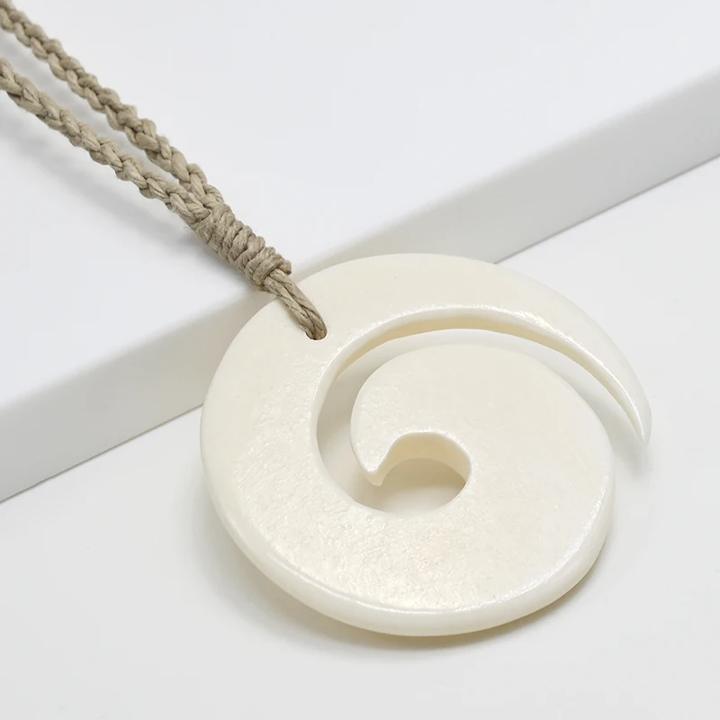 NGX018 Hawaii Man Jewelry New Zealand Maori Tribes Pendant Yak Bone Koru Spiral Womens Hemp Rope Weaving Surfing Necklace