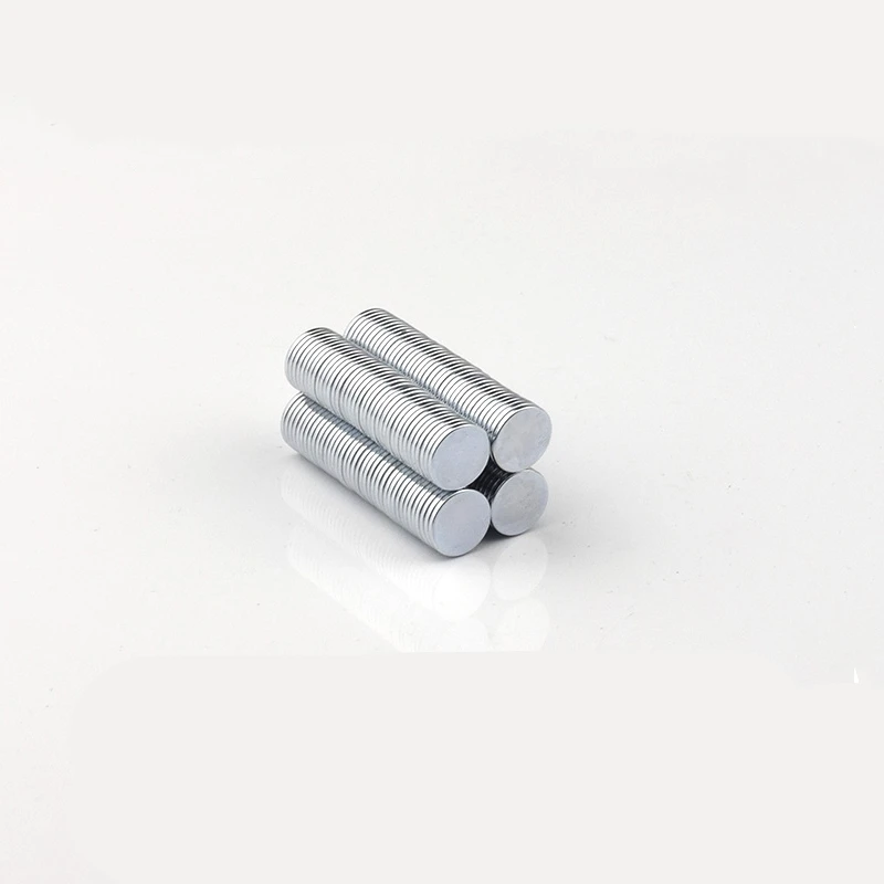50pcs N52 Axial Mini Pequeno Rodada Micro Ímãs 3x0.5 3x0.8 3x1 3x2 3x2.5 3x3 3x4 3x5 3x6 3x8 3x10 3x15 2x2 Dia.0.5mm