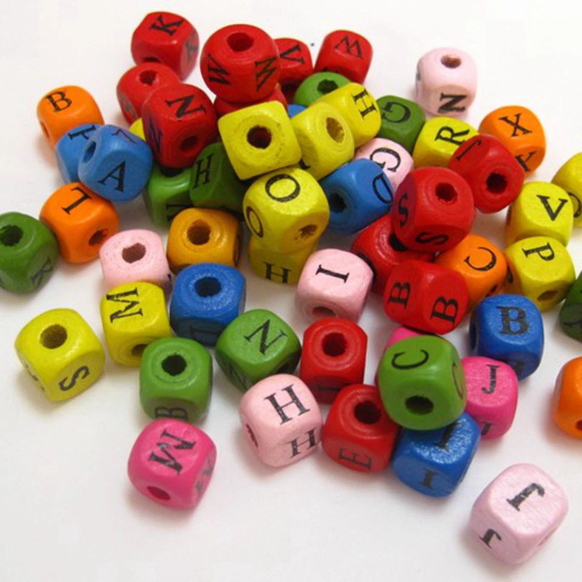 100ผสม Bright Candy สี10มม.Cube ตัวอักษรไม้ลูกปัด