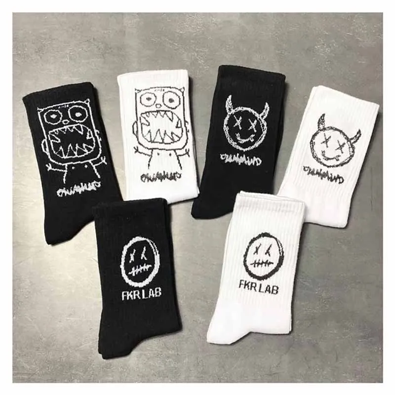 Socks Men Cotton Cartoon Pattern Hip Hop Style Breathable Mid Tube Socks Skateboard Socks 1Pair Soft Long Men White Black Sock