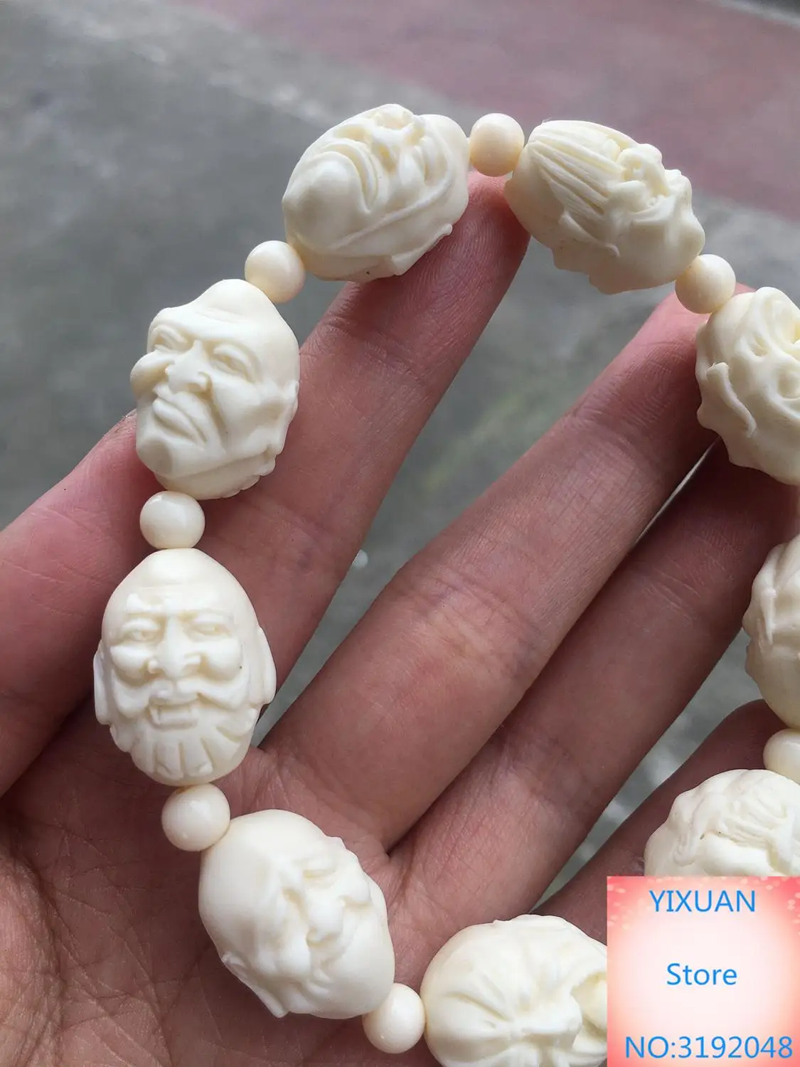 Ivory fruit carved dragon head skull 18 arhat hand string male and female Buddha bead bracelet pendant stationery jewelry gift