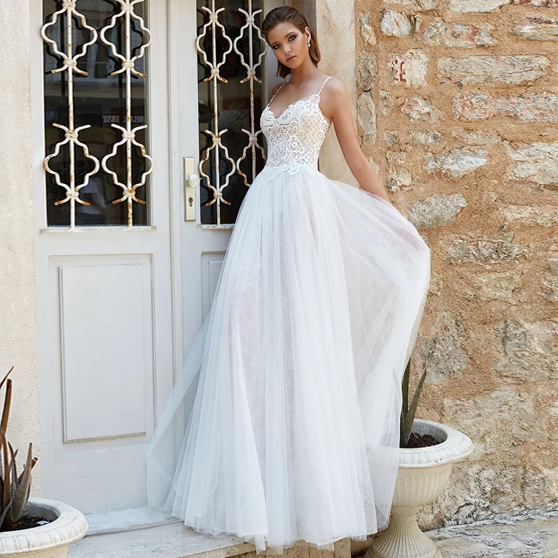 Sexy V-neck A-line Wedding Gowns 2021 Charming Spaghetti Straps Appliques Sleeveless Backless Bridal Dresses