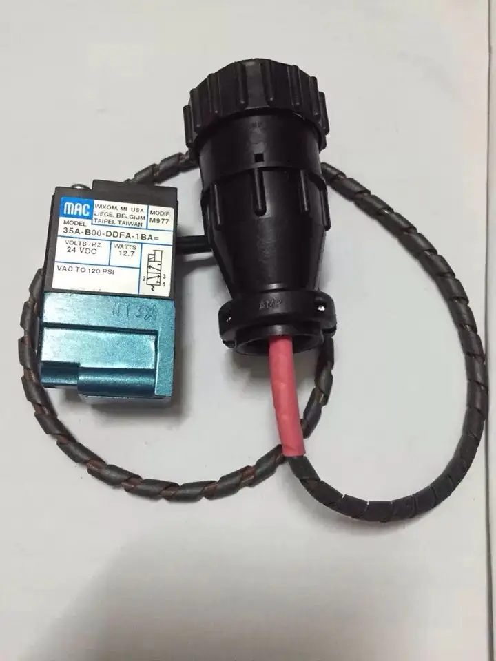 USA MAC solenoid valve 35A-B00-DDFA-1BA = 24VDC brand new with aviation plug (1 piece)