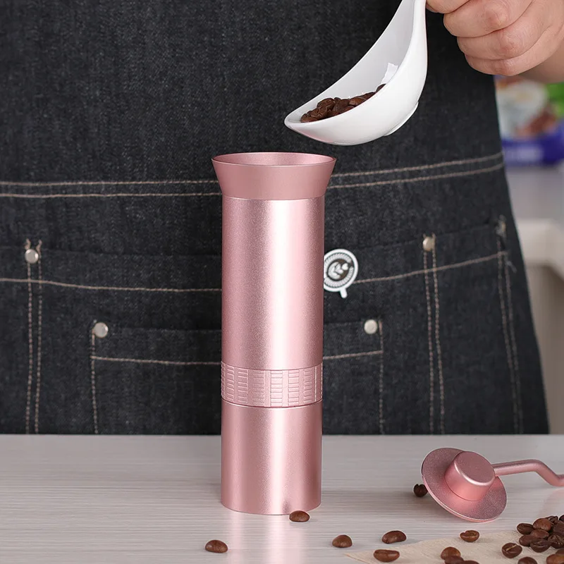 Portable hand-cranked coffee grinder, stainless steel grinding core Italian coffee grinder American hand-punched metal body