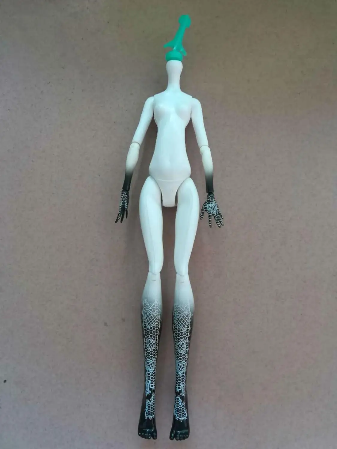 Oryginalne ciało lalki potworów Wysokiej jakości akcesoria dla lalek dla potworów Figurka lalki Zabawka Prezent