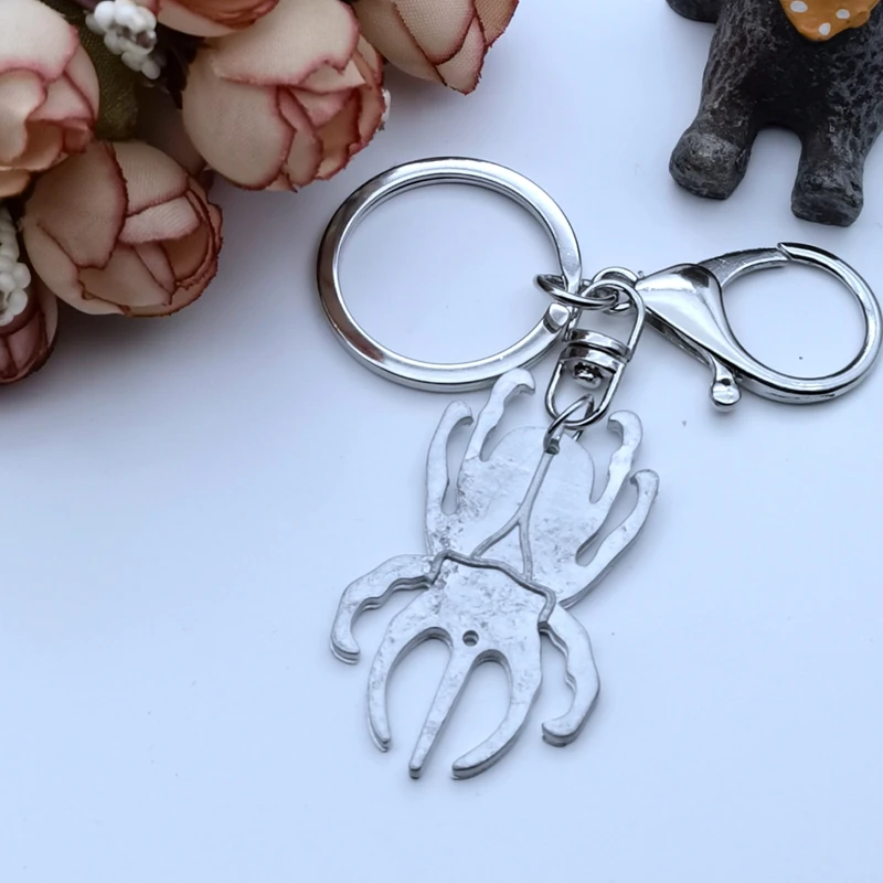 Punk Retro Insect Design Beetle Keychain Ladies Men’s Jewelry Accessories Tri-color Zinc Alloy Beetle Keychain Fashion Jewelry
