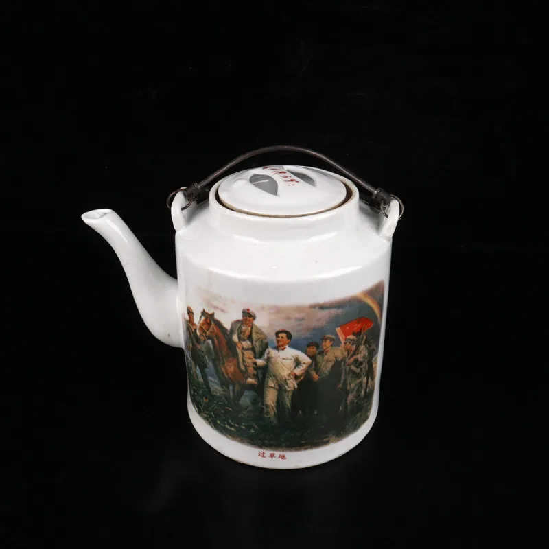 Chinese Old Porcelain Cultural Revolution Porcelain Pastel Grass Map Teapot