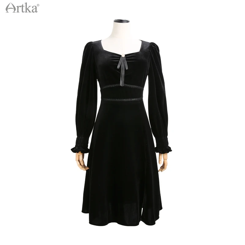 ARTKA 2021 Early Autumn New Women Midi Dress French Vintage Square Collar Velvet Dresses Side Split Black Evening Dress LA25013D