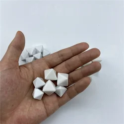 Dados brancos para jogos de tabuleiro, 10pcs, 13/16mm, acrílico branco d8, canto, para rpg, diy, diy, para crianças, ensino