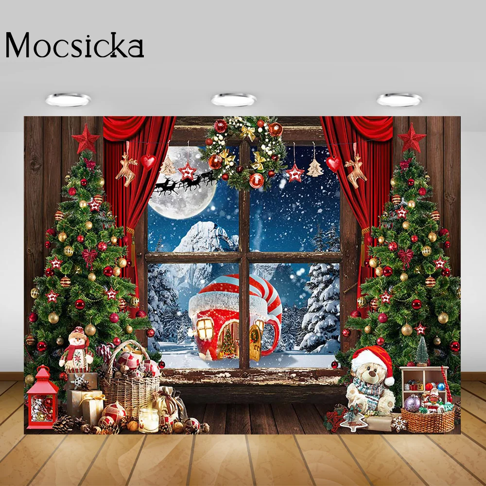 الشتاء نافذة العجائب خلفية أشجار عيد الميلاد الهدايا المجمدة الثلوج المشهد خلفية الستار كامل القمر ليلة عيد ميلاد سعيد