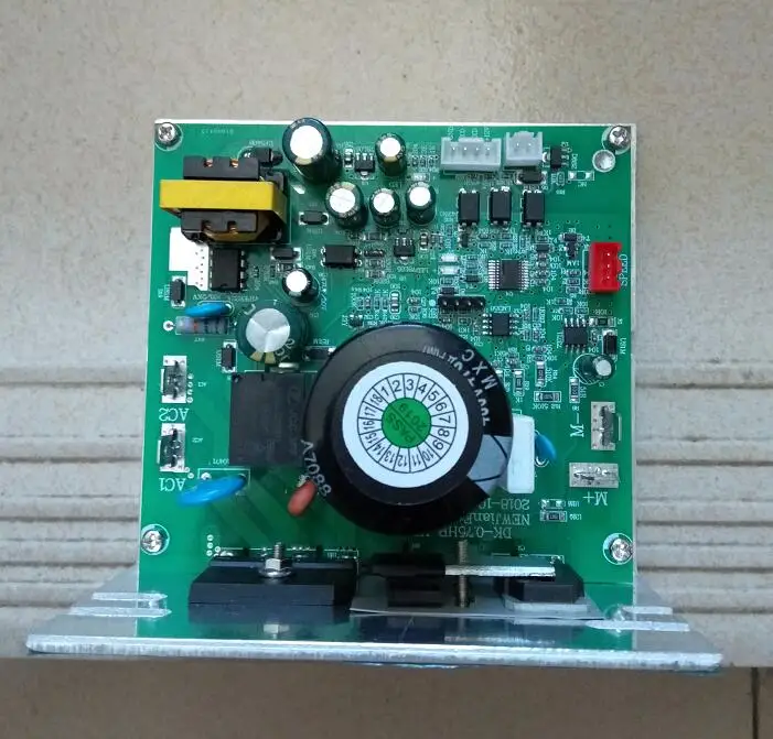 Imagem -02 - Yijian Acessórios para Manutenção Placa de Circuito para Esteira T900 Placa Principal de Acionamento