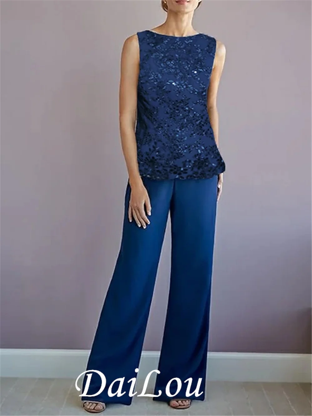 Pantsuit / Jumpsuit Mẹ Của Cô Dâu Đầm Bọc Bao Gồm Viên Ngọc Cổ Tầng Dài Voan Tay Dài Có Appliques 2021