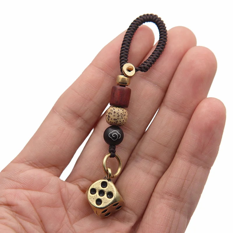 Brass Dice Key Chain Pendants Vintage Punk Men Club Bar Drinking Playing Game Dice Tool Metal Keychain Car Key Ring Hanging Gift