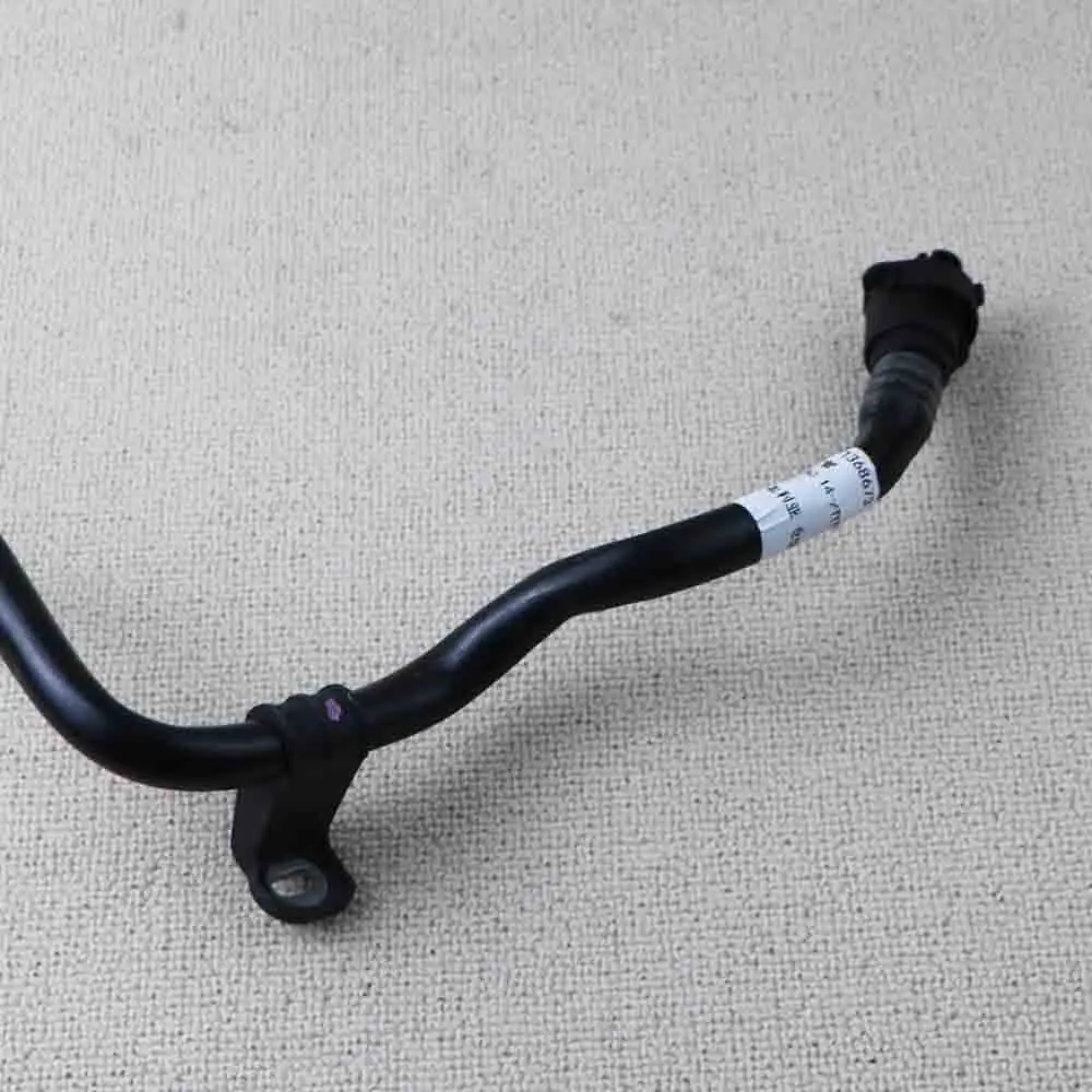 31368673 For VOLVO S60 V60 2019-2022 XC40 2018-2022 XC60 2018 S90 2020 V40 2018 Water Pump-Tube Coolant Hose  32382362 31319821