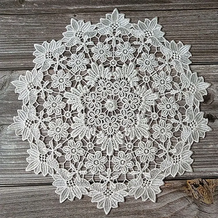 Luxury White Round Embroidery Christmas Table Cloth Coffee Coasters Cotton Napkin Kitchen Table Lace Doily Wedding Banquet Decor