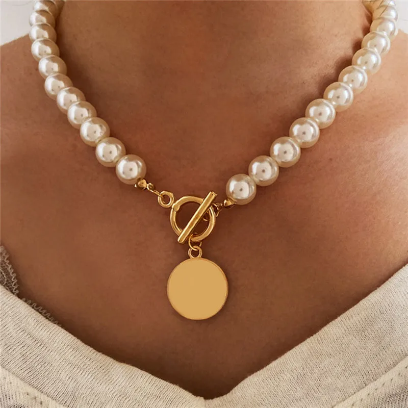 2025, modische Hochzeit, Perlen-Halskette für Frauen, Vintage-Münzverschluss-Anhänger, Kette, Schmuck am Hals, Accessoires, Party-Geschenk – Detail 2