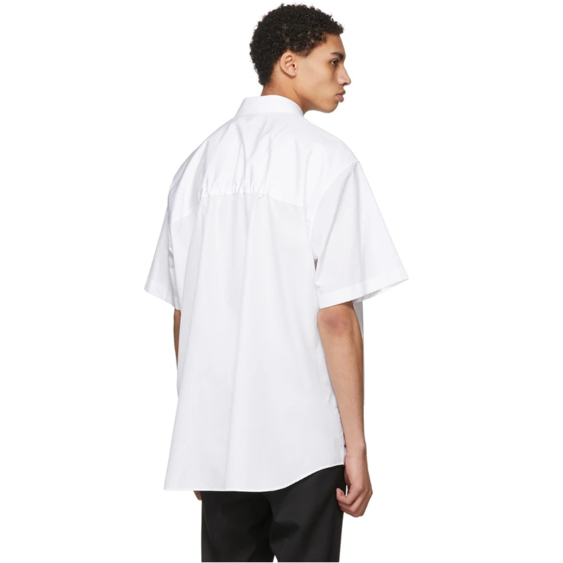 

Men's Short Sleeve Shirt Summer New White Lapel Simple Outline 100 Pleated Back Loose Youth Fashion Half Sleeve Shirt