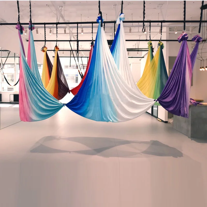 Гамак для йоги, с градиентом цвета, для йоги, антигравитационная тяговая сила, для тренировок, растягивания, фитнес-оборудование для йоги Гамак для йоги, с градиентом цвета, для йоги, антигравитационная тяговая сила, для тренировок, растягивания, фитнес-оборудование для йоги