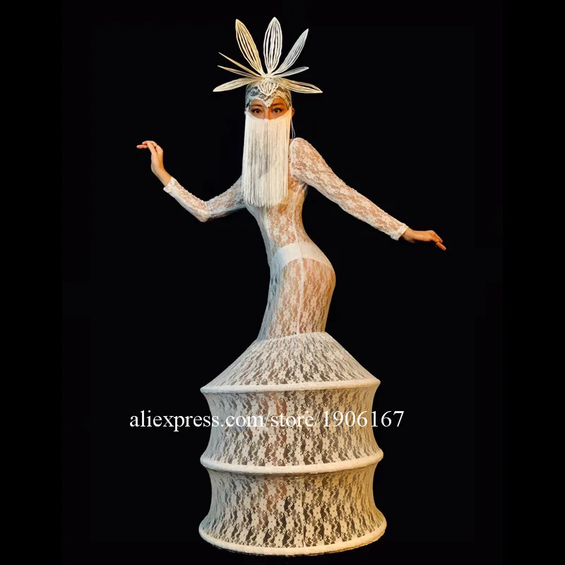 عرض المنصة مثير سيدة بيضاء حفلة الدانتيل فستان طويل بدلة الرقص الملابس المغني مرحلة ازياء حفلة تنكرية الحدث DS غطاء الرأس