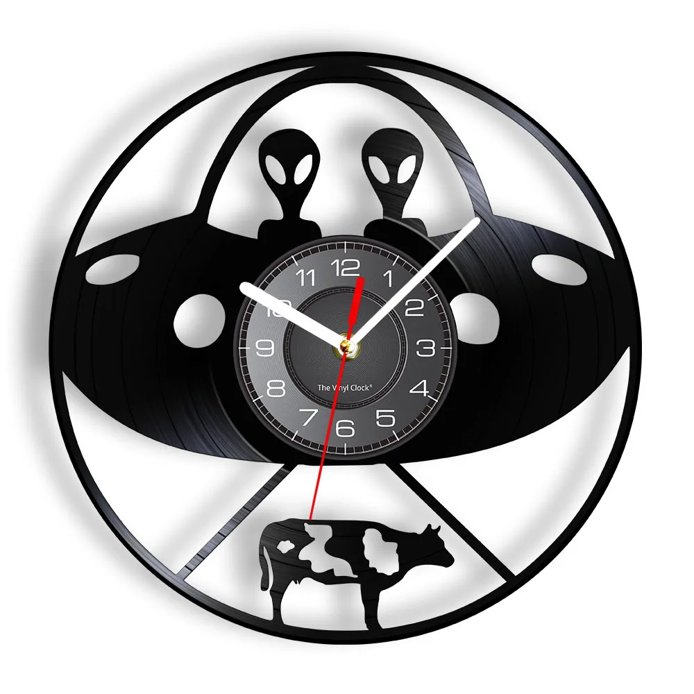 Aerospace Alien Abducting Cow Vinyl Record Wall Clock Spacecraft UFO Extra-Terrestrial Home Decor Watch Astronomy Scifi Art