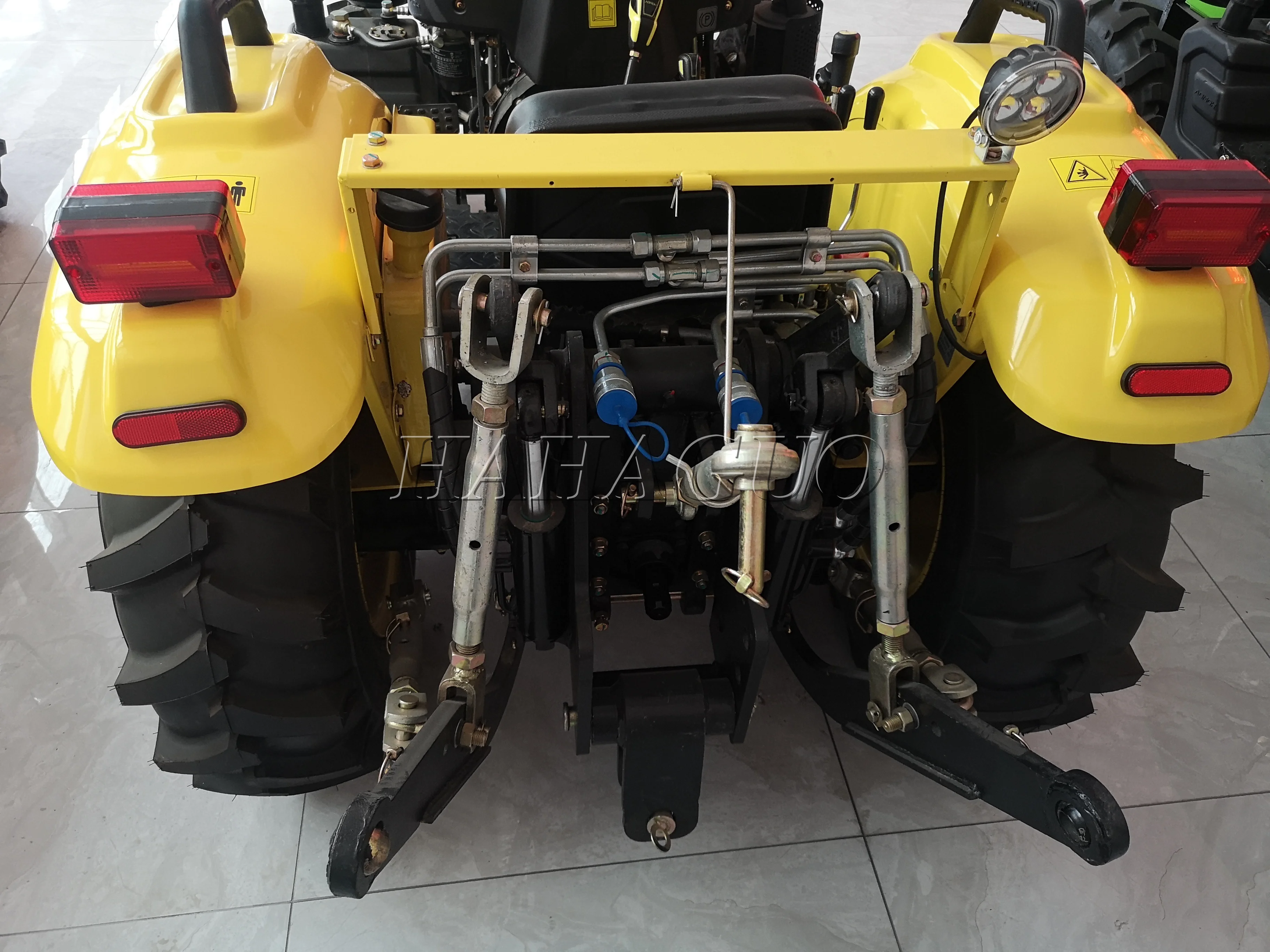 2021 New  Farm Equipment Compact Orchard Machine Agricultural Tractors Greenhouse Micro Tractors