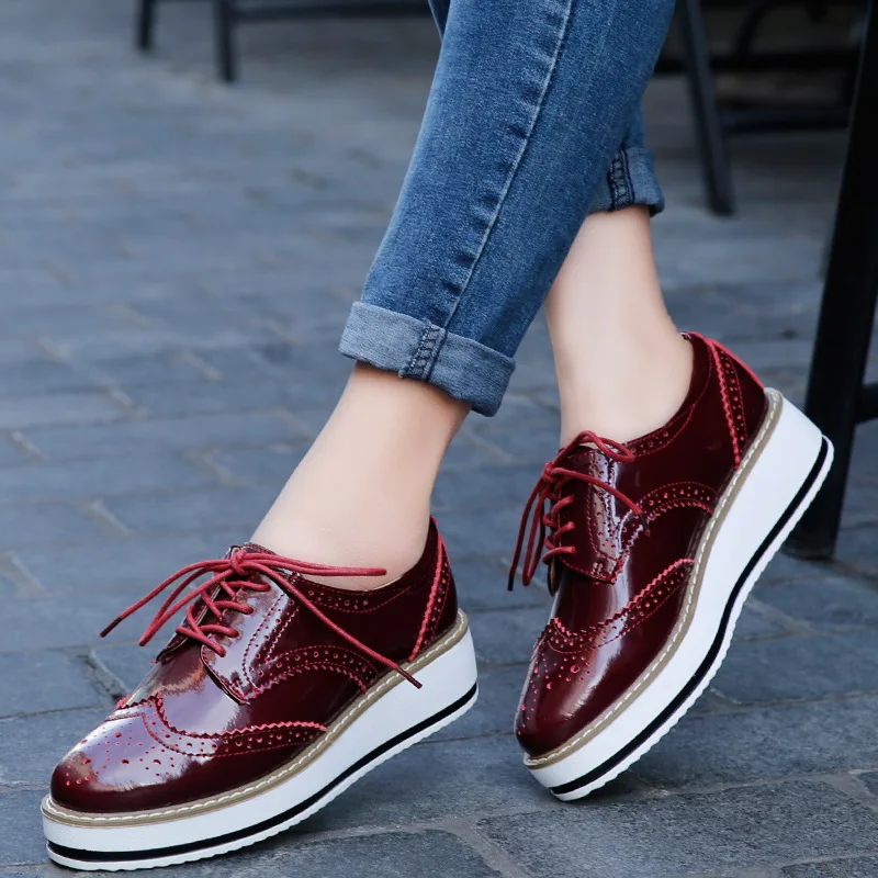 Spring Women Platform Shoes Woman Brogue Patent Leather Flats Lace Up Footwear Female Flat Oxford Shoes For Women erf56