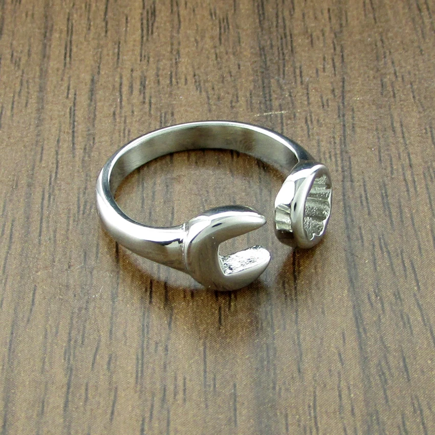 Vintage 316L Stainless Steel  Silver color Women\'s Wrench Biker Ring  Jewelry