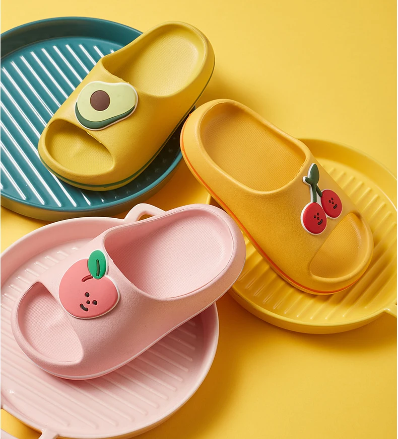 

Girl Boy Thick Platform Slippers Summer Cherry BeachFruit Eva Soft Strawberry Slide Children Indoor Bathroom Anti-Slip Shoes