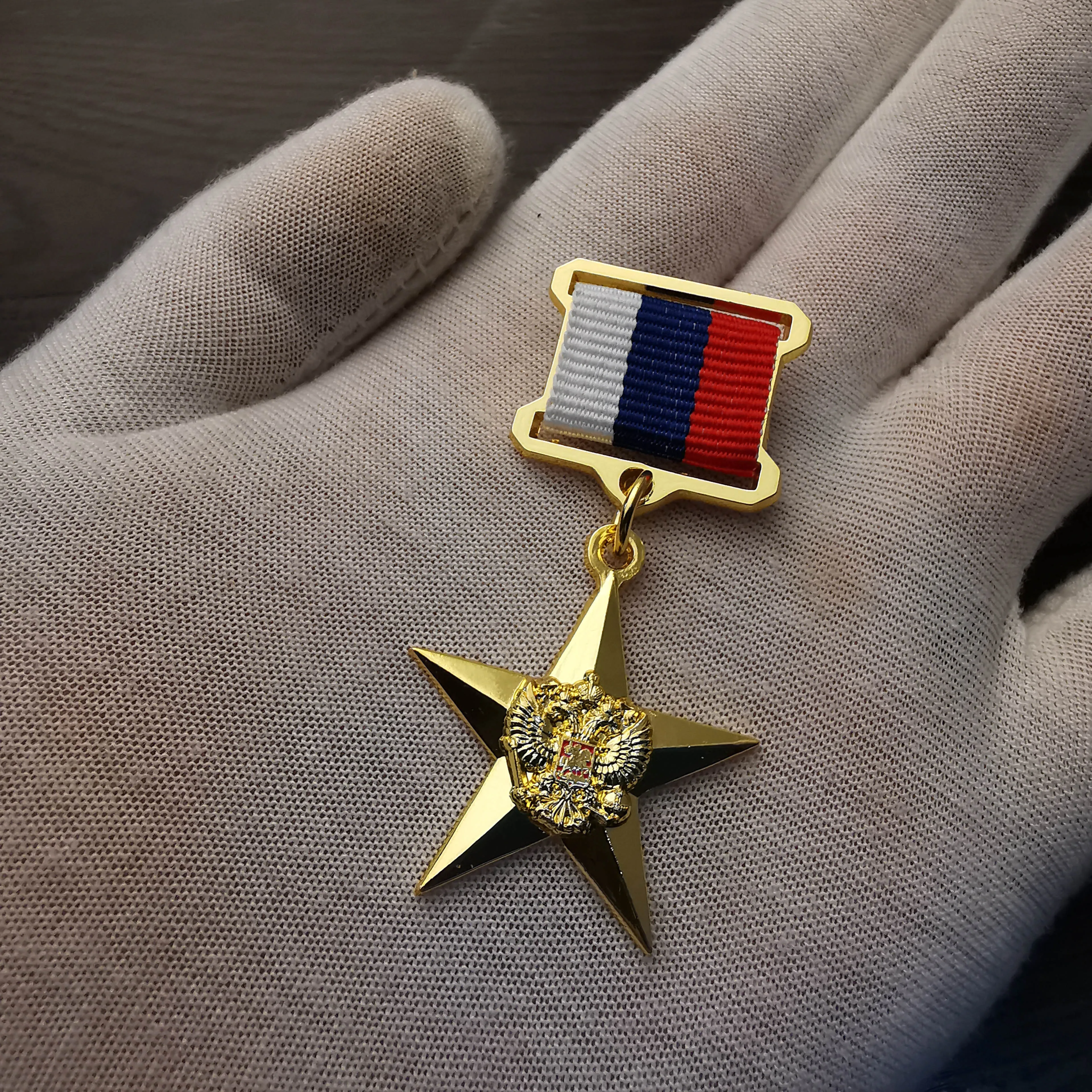 Russia Gold Star CCCP Medal Badge USSR Five Star Order