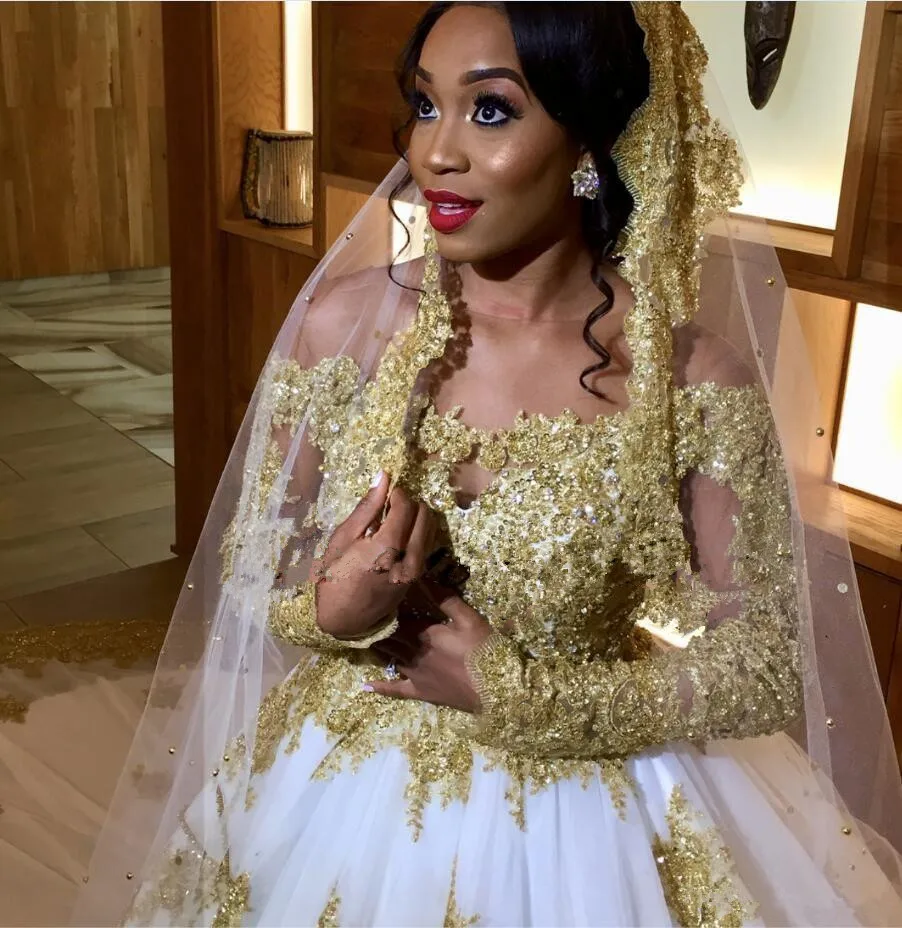 A-line Gold Lace Wedding Dresses For Nigerian Bride Modest African Middle East Church Long Sleeves Wedding Gown Chapel Train