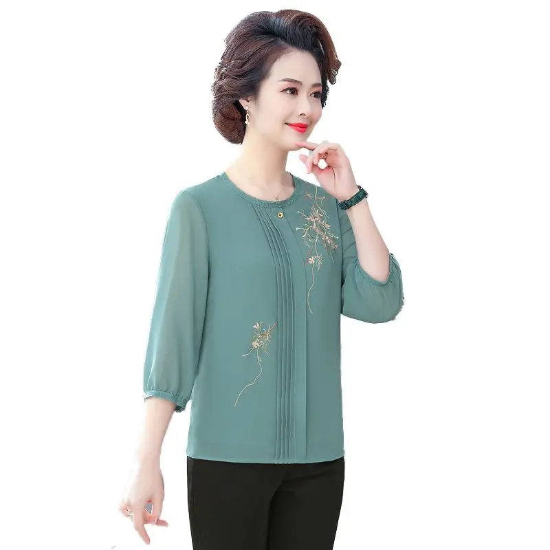 Embroidery Blouses Shirts Women Summer Pullover Short Sleeve Tops O-Neck Casual Loose Middle Aged Mother Clothes